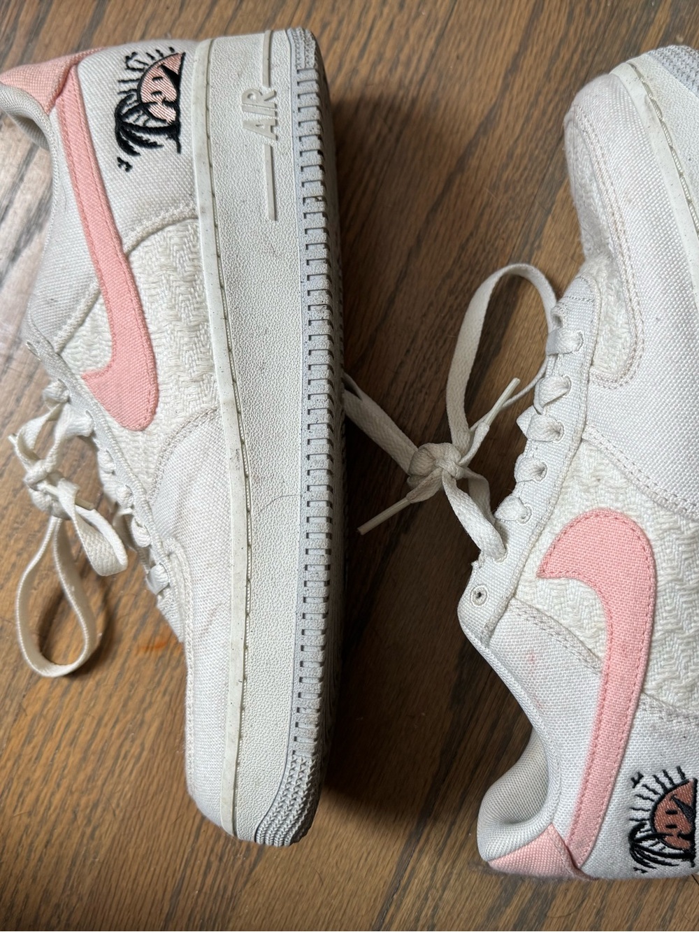 Pink sun club Nikes - Picture 2 of 4